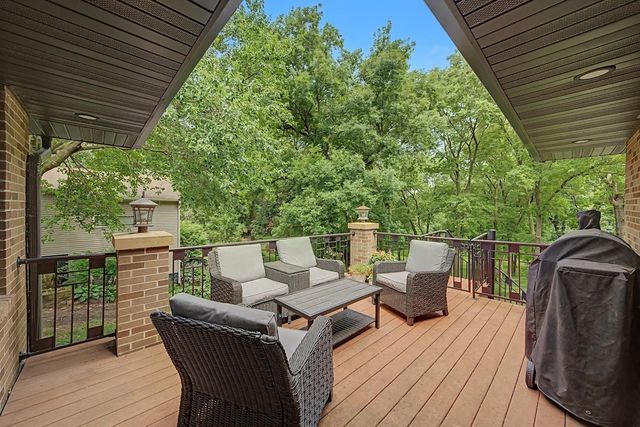 2349 Lake View Drive, Ames, IA 50010
