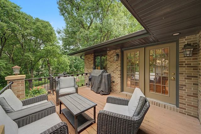 2349 Lake View Drive, Ames, IA 50010