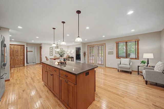 2349 Lake View Drive, Ames, IA 50010
