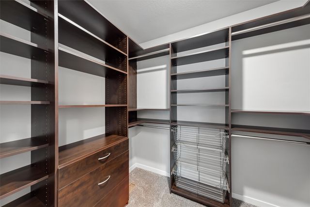 2521 NW Woodbury Drive, Ankeny, IA 50023