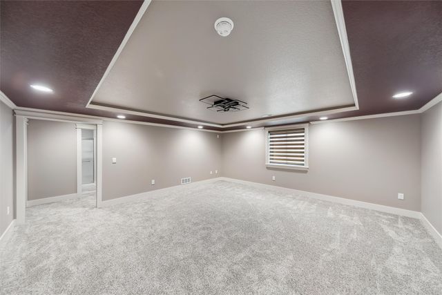 2521 NW Woodbury Drive, Ankeny, IA 50023