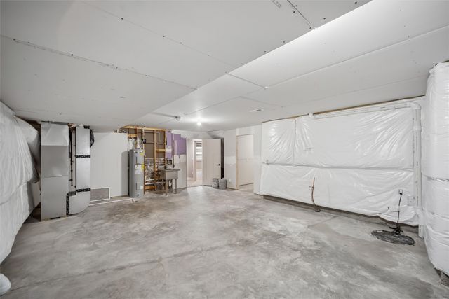 2521 NW Woodbury Drive, Ankeny, IA 50023