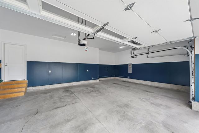 2521 NW Woodbury Drive, Ankeny, IA 50023