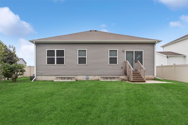 2521 NW Woodbury Drive, Ankeny, IA 50023