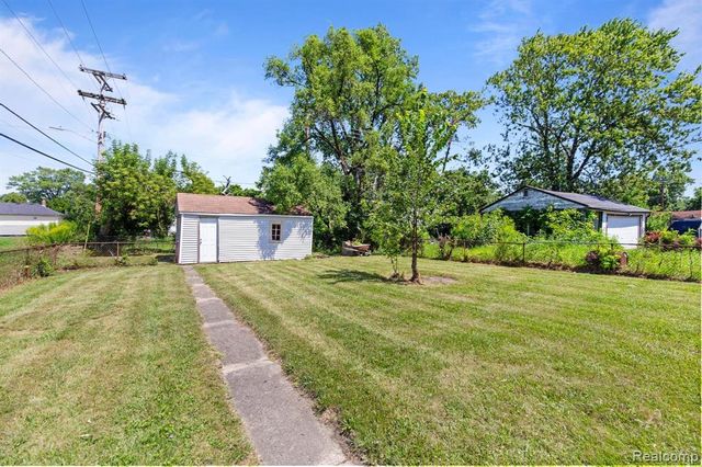 27334 Notre Dame Street, Inkster, MI 48141