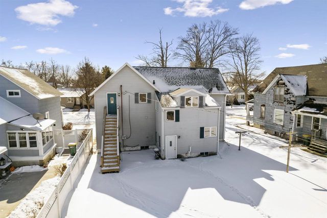 1120 ELIZABETH AVENUE, Marinette, WI 54143