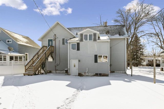 1120 ELIZABETH AVENUE, Marinette, WI 54143