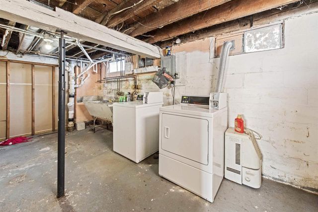 1120 ELIZABETH AVENUE, Marinette, WI 54143