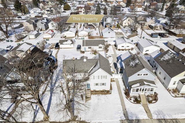1120 ELIZABETH AVENUE, Marinette, WI 54143