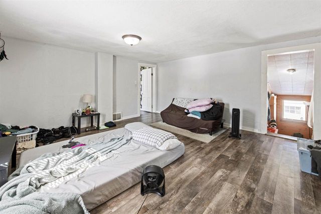 1120 ELIZABETH AVENUE, Marinette, WI 54143