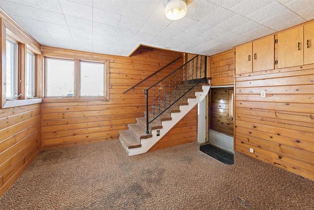 1120 ELIZABETH AVENUE, Marinette, WI 54143