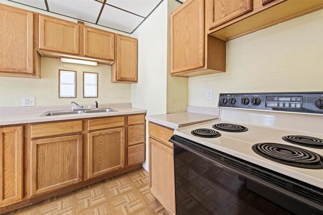 1120 ELIZABETH AVENUE, Marinette, WI 54143