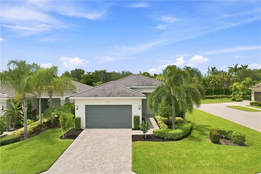 28410 Capraia DR, BONITA SPRINGS, FL 34135 — photo 2