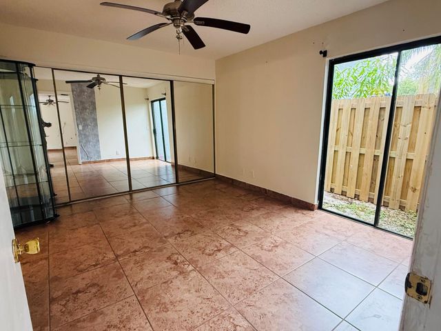 21 Crossings Circle C, Boynton Beach, FL 33435