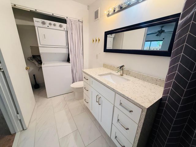 21 Crossings Circle C, Boynton Beach, FL 33435