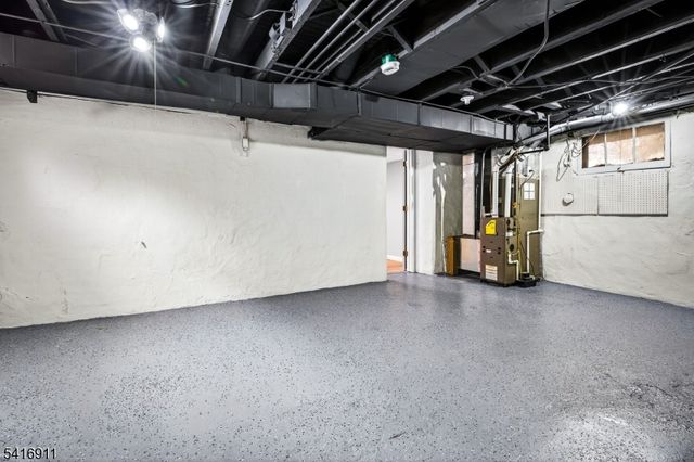 645 Kimball Ave, Westfield Town, NJ 07090