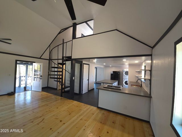 3326 HOMESTEAD Drive, Overgaard, AZ 85933