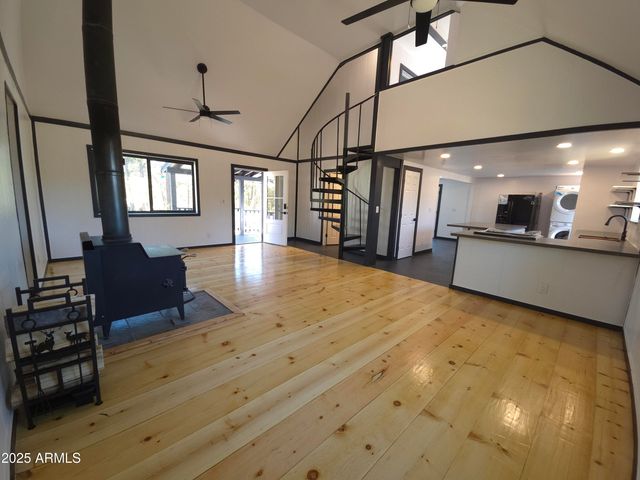 3326 HOMESTEAD Drive, Overgaard, AZ 85933