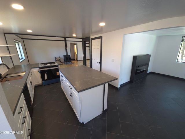 3326 HOMESTEAD Drive, Overgaard, AZ 85933