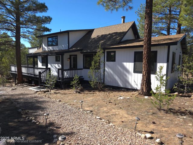 3326 HOMESTEAD Drive, Overgaard, AZ 85933