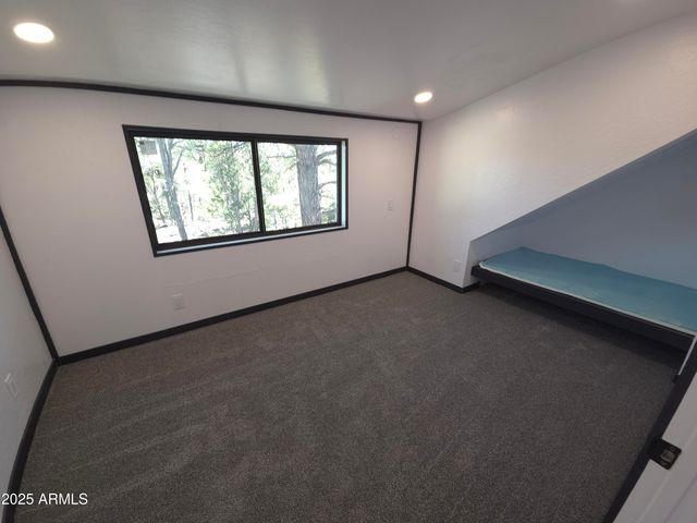 3326 HOMESTEAD Drive, Overgaard, AZ 85933