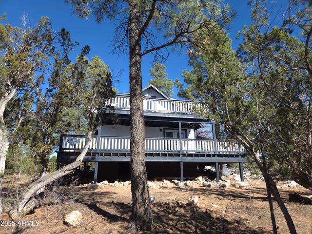 3326 HOMESTEAD Drive, Overgaard, AZ 85933