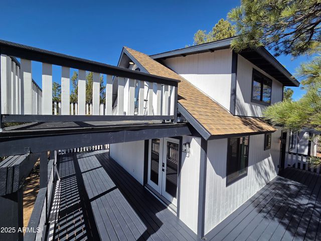 3326 HOMESTEAD Drive, Overgaard, AZ 85933