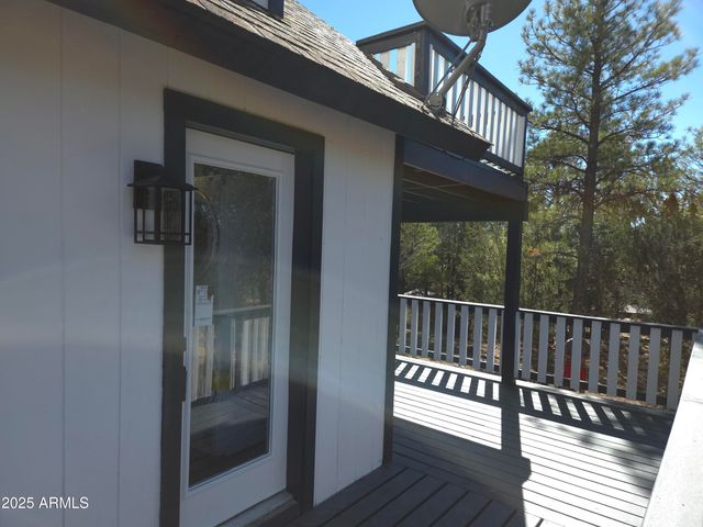 3326 HOMESTEAD Drive, Overgaard, AZ 85933