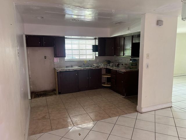 773 W Dayton Circle, Fort Lauderdale, FL 33312