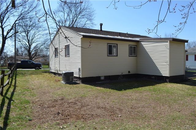 443 Jeanette Drive, Utica, NY 13502