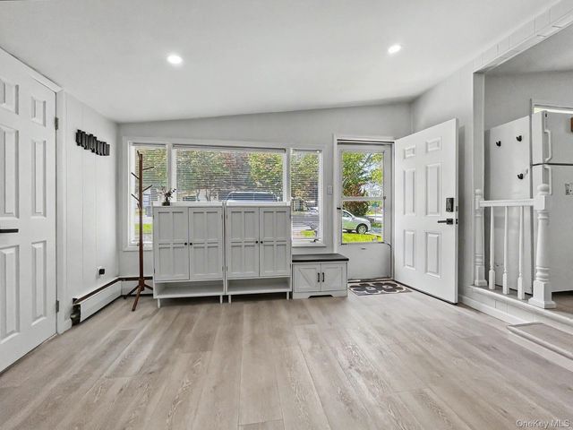 44 Straight Path, Rock Hill, NY 12775
