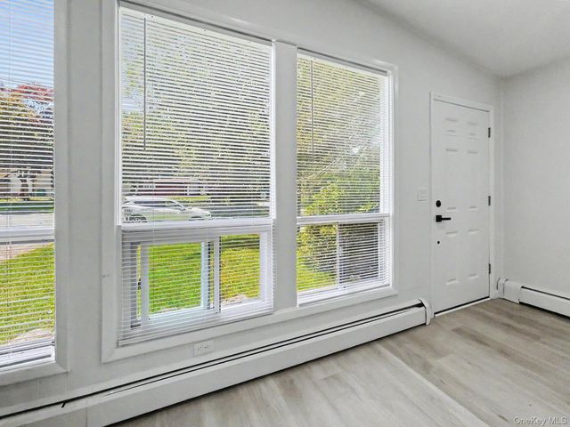 44 Straight Path, Rock Hill, NY 12775