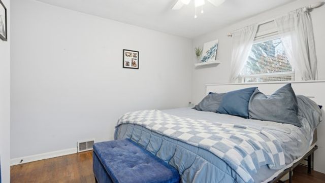 908 Aetna Dr, Ellwood City, PA 16117