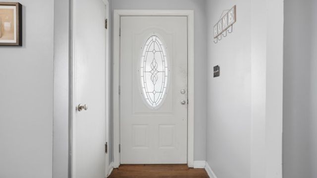 908 Aetna Dr, Ellwood City, PA 16117