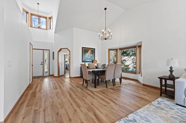 5619 Dunlap Avenue N, Shoreview, MN 55126