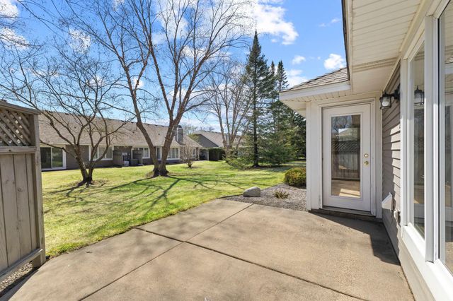5619 Dunlap Avenue N, Shoreview, MN 55126