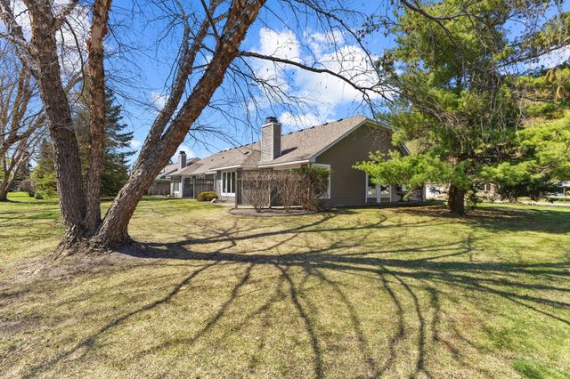 5619 Dunlap Avenue N, Shoreview, MN 55126