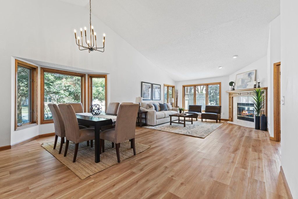 5619 Dunlap Avenue N, Shoreview, MN 55126 — exterior