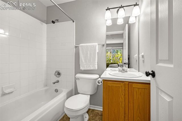 1089 W 112th Avenue D, Denver, CO 80234