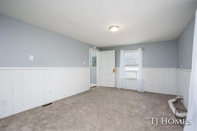 459 Ada Avenue, Muskegon, MI 49442