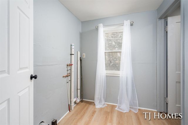 459 Ada Avenue, Muskegon, MI 49442