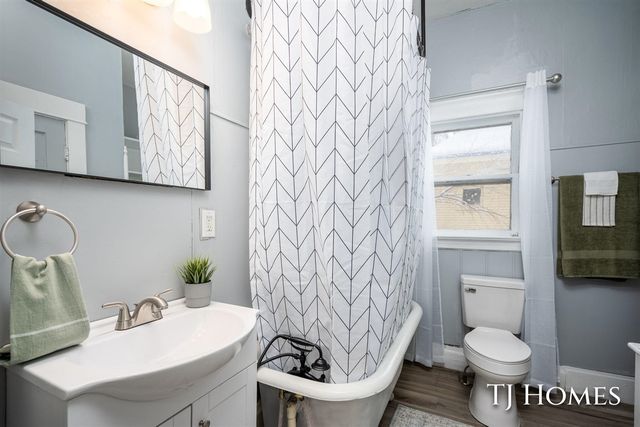 459 Ada Avenue, Muskegon, MI 49442