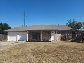 524 S Kate Street, White Settlement, TX 76108