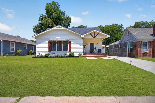 2511 Gladstone Drive, Dallas, TX 75211