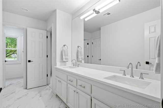 3110 E 44th Place, Tulsa, OK 74105