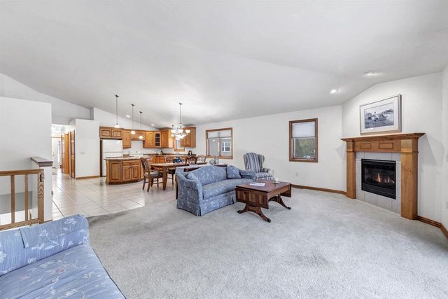 1062 CORONADO COURT, Oneida, WI 54155