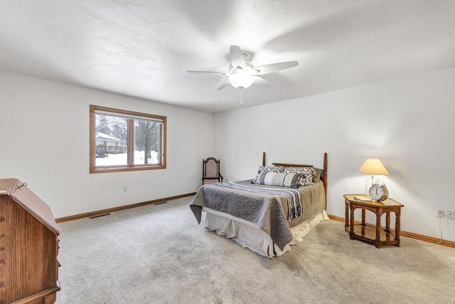 1062 CORONADO COURT, Oneida, WI 54155