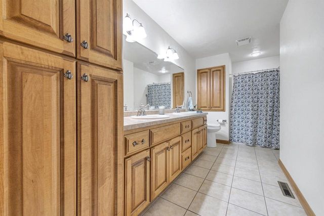 1062 CORONADO COURT, Oneida, WI 54155