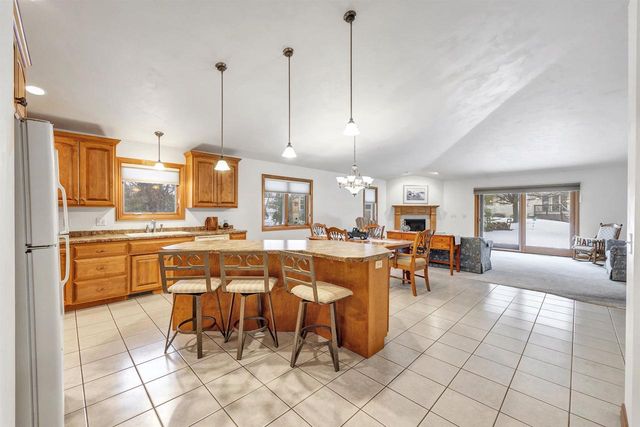 1062 CORONADO COURT, Oneida, WI 54155