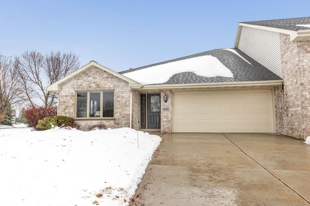 1062 CORONADO COURT, Oneida, WI 54155
